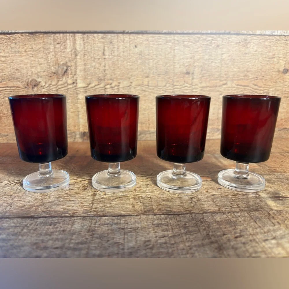 4 Vintage Ruby Red LUMINARC FRANCE Arcoroc Clear footed 3.75” Cordial glasses